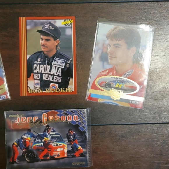 Set of 4 Jeff Gordon Trading Cards - Picture 3 of 5